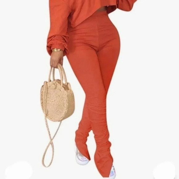 TRACK suit - Picture 1 of 3